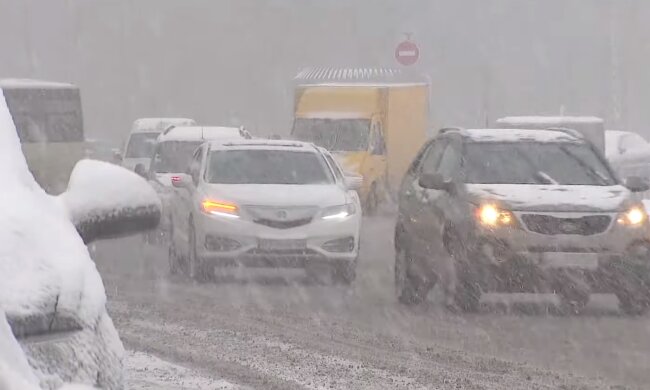 Снегопад. Фото: скриншот YouTube