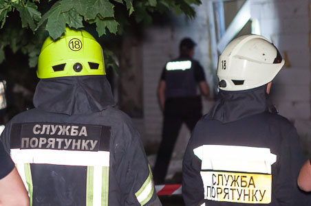 "Такого еще не было": спасательную операцию провернули в Днепре среди ночи, кадры попали в сеть