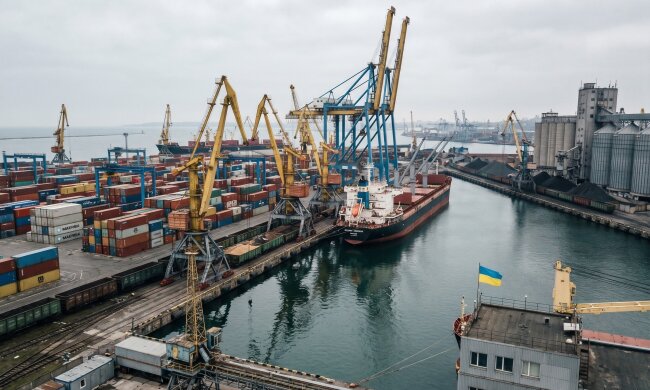 порт Південний морський термінал Україна