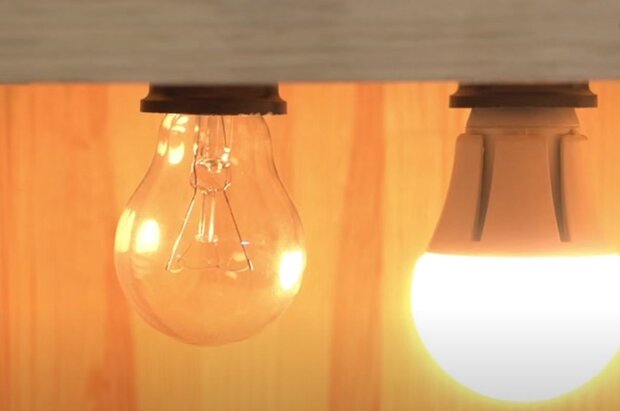 Лампочки. Фото: скріншот YouTube-відео