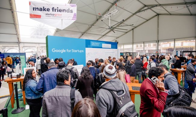 Выставка стартапов, фото: included.co