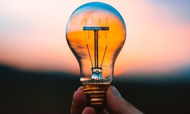 Вихідні без світла: Укренерго ввело жорсткі графіки відключення електроенергії на субботу