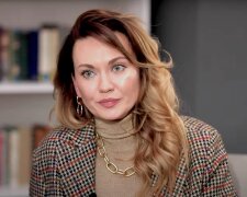 "Майже кожен день": перемотана шлеїчками Анна Саліванчук розповіла, чим займається після повернення до Києва