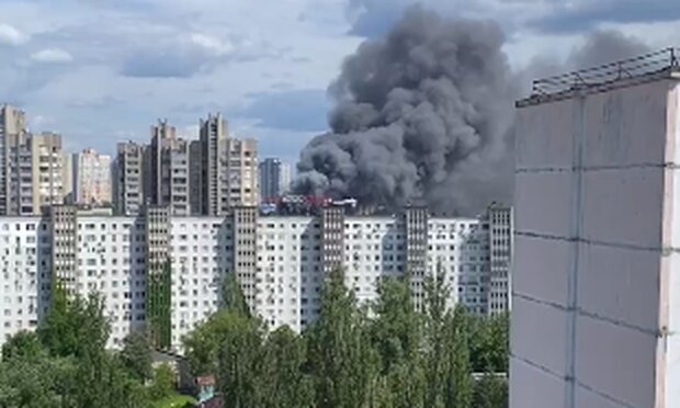 Пожар в Киеве. Фото: скриншот Telegram-видео