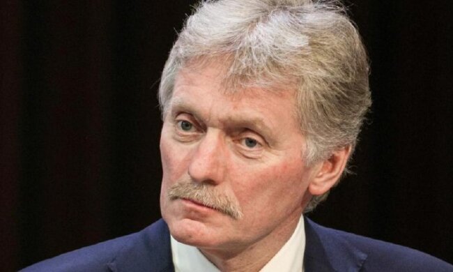 Прес-секретар путіна дмитро пєсков під час брифінгу в кремлі