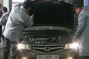 Техосмотр авто. Фото: скриншот YouTube-видео