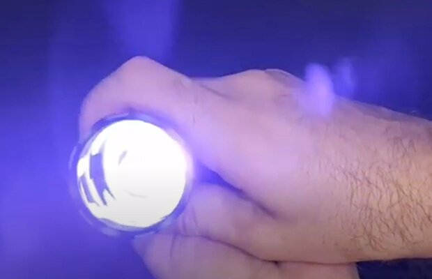 Ліхтарик. Фото: скріншот YouTube-відео