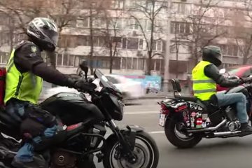 Волонтеры MotoHelp. Фото: youtube
