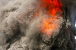 Огненное ЧП в Одессе: горит гостиница, рядом дельфинарий - есть большая угроза