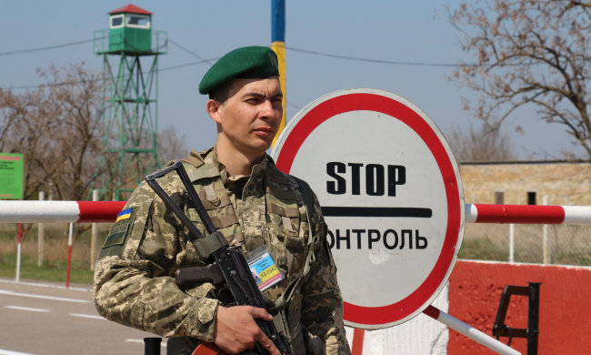 На украинской границе введен спецрежим. СБУ опасается удара РФ
