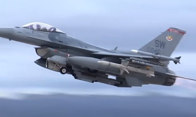 Самолет F-16. Фото: скриншот YouTube-видео