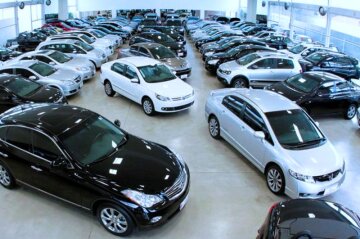 Продажа автомобилей. Фото: АиФ