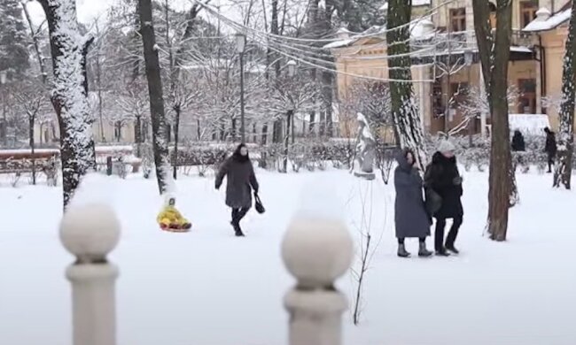 Люди. Фото: YouTube, скрин