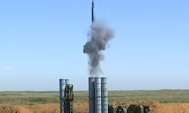 Запуск ракеты ЗРК С-300. Фото: скриншот YouTube-видео