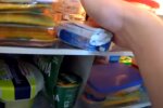 Медики назвали продукты, которые провоцируют инсульт. Фото: скриншот YouTube
