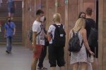 Украинцы в масках. Фото: Youtube