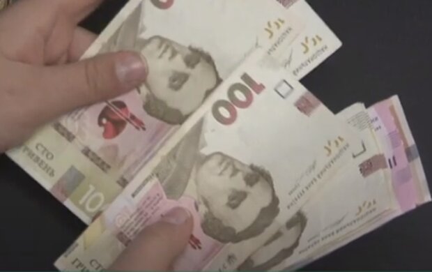 Украинцам обещают повысить зарплаты в 2021 году. Фото: скриншот Youtube-видео