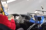 Украинцы поддержали водителя, который игнорировал пассажиров, фото - Факты