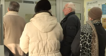 Пенсионеров ожидает надбавка. Фото: скриншот YouTube