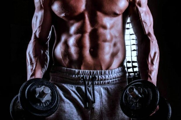 Красивые мышцы. Фото: скриншот YouTube
