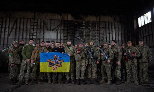Зеленский с военными под Бахмутом. Фото: Telegram