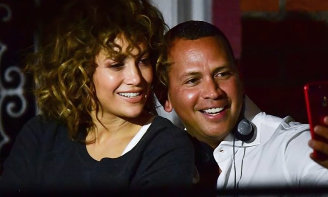 Дженнифер Лопес и Алекс Родригес. Фото: youtube