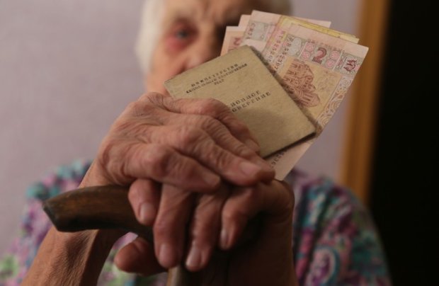В Минсоцполитики накопительной системы пенсий не обещают