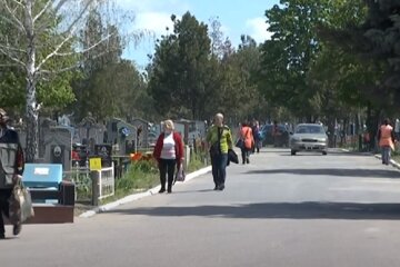 Поминальніе дни. Фото: скриншот Youtube