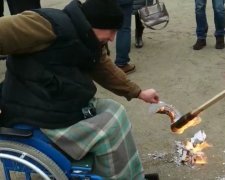 В Житомирской области сожгли вторые платежки за газ, скриншот видео