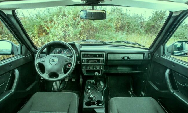 Салон Lada Niva. Фото: скриншот YouTube