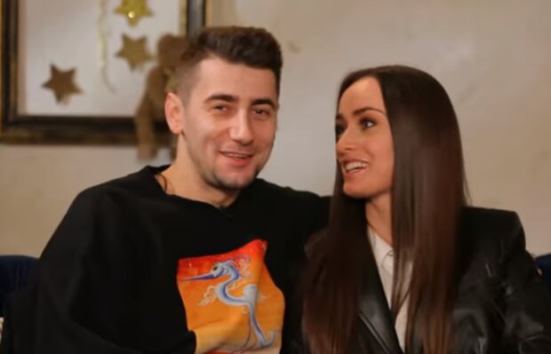Ксения Мишина и Александр Эллерт. Фото: скриншот Youtube-видео