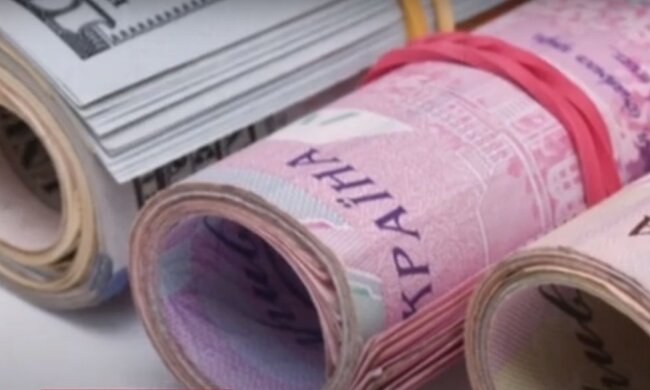 Теперь можно тратить не больше 10 тысяч: расчет наличкой строго ограничили - вступает в действие новый запрет