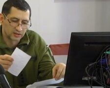 В Уряді розповіли про умови служби для осіб 60+ років. Фото: Скріншот YouTube