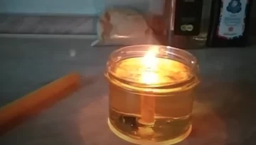 Свеча. Фото: YouTube, скрин