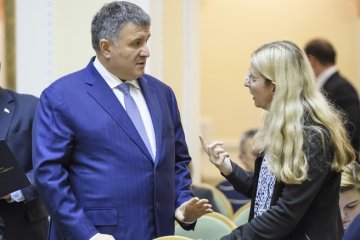 Супрун набросилась на Авакова: целиком нет совести - мешает легализировать маpихyaнy