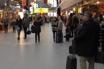 Заробитчане. Фото: скриншот YouTube