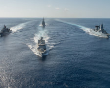 Места будет мало всем. 20 военных кораблей НАТО приближаются к Черному морю