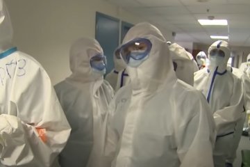 Медики назвали различия в симптомах коронавируса и аллергии. Фото: скриншот youtube