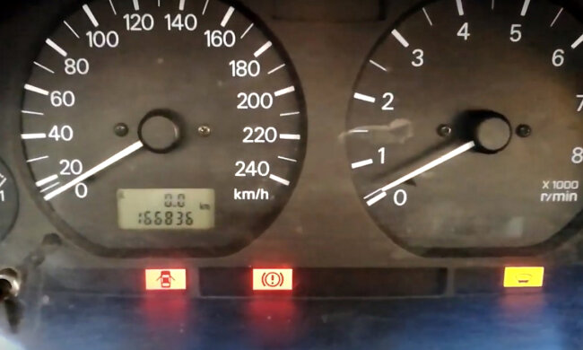 Старі авто. Фото: скріншот YouTube-відео.