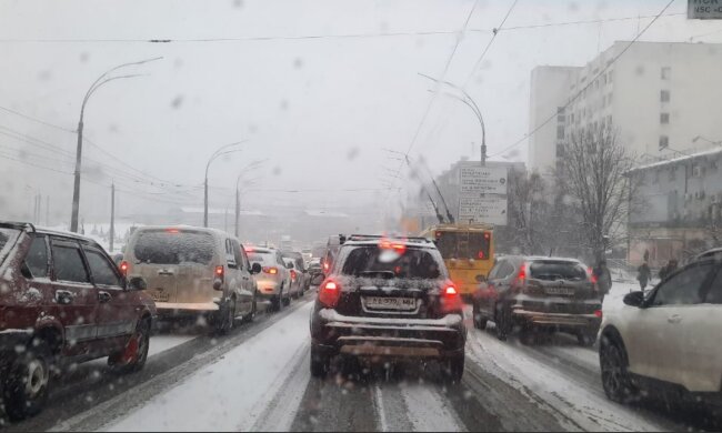 Вже сніг та дикий вітер: синоптик Діденко попередила про різке похолодання на вихідні