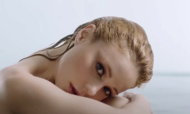 Тина Кароль. Фото: клип "Сила высоты", скрин