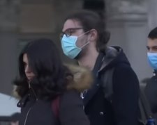 Люди в панике: новая вспышка коронавируса, 10 городов закрыты на карантин