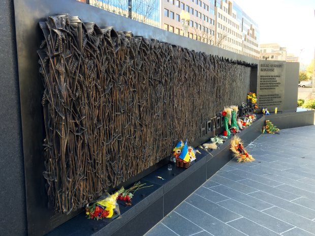 Мемориал жертвам украинского Голодомора-Геноцида 1932-1933 годов в Вашингтоне