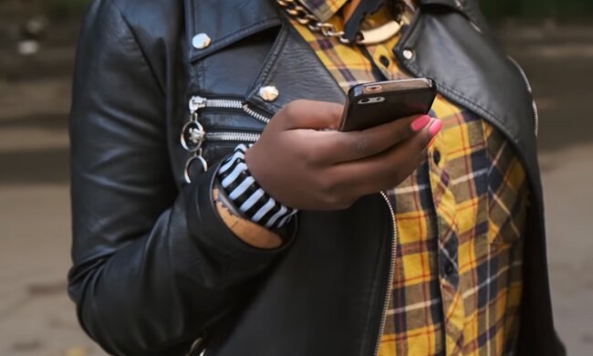 Смартфон. Фото: YouTube