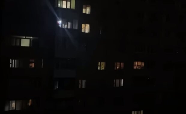Свет в квартирах украинцев. Фото: скриншот YouTube-видео