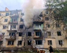 Наслідки атаки рф на Павлоград: пошкоджений багатоповерховий будинок, Дніпропетровська область