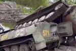 Оккупант утопили технику. Фото: скриншот Telegram-видео