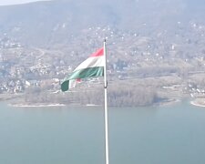Флаг Венгрии. Фото: Youtube