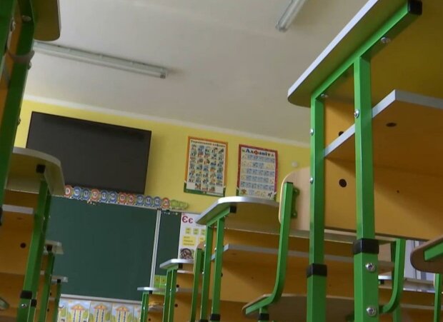Школы могут вернуться на дистанционное обучение. Фото: скриншот Youtube-видео