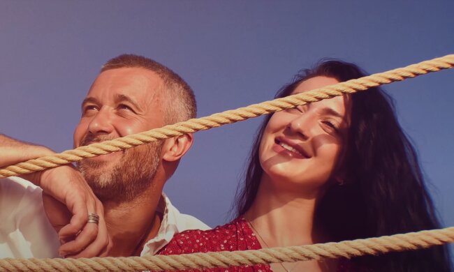 Сергей и Снежана Бабкины. Фото: скриншот YouTube-видео